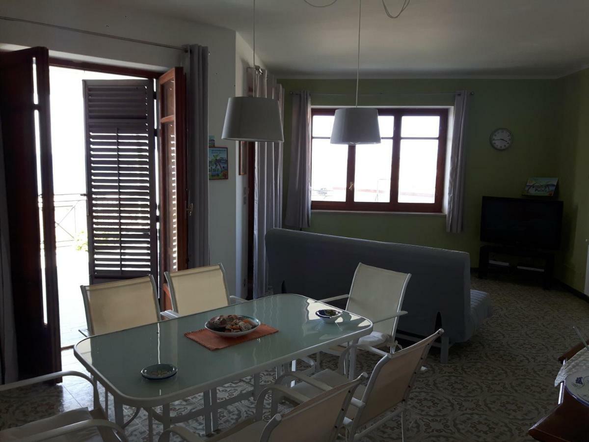 Villa Le Due Palme Изола деле Фемине Екстериор снимка